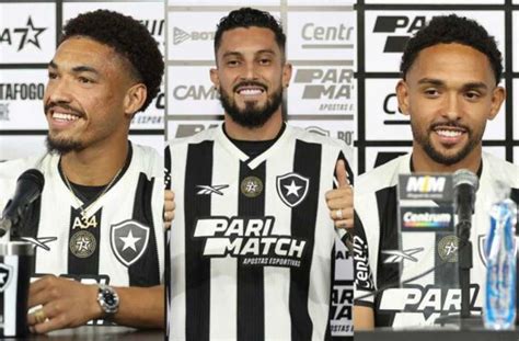 Vitinho seals return to Botafogo in multi.